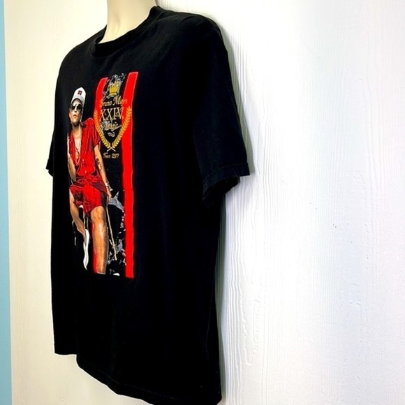 Alstyle Classic - Bruno Mars XXIV Magic Tour 2017 Graphic Short Sleeve Shirt XL - Picture 5 of 9